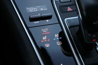 2017 Porsche Panamera 