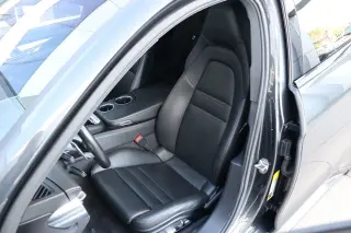 2017 Porsche Panamera 