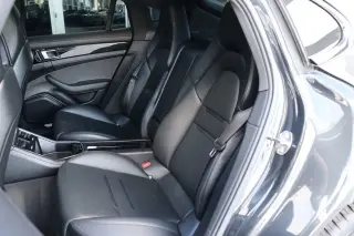 2017 Porsche Panamera 