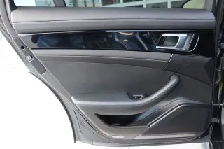2017 Porsche Panamera 
