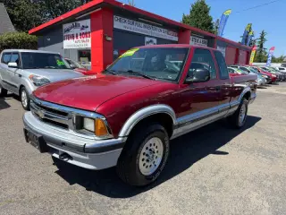 1996 Chevrolet S-10 LS