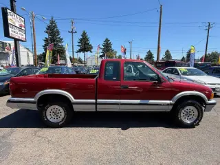 1996 Chevrolet S-10 LS