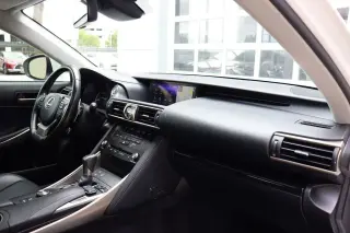 2018 Lexus IS 300 AWD