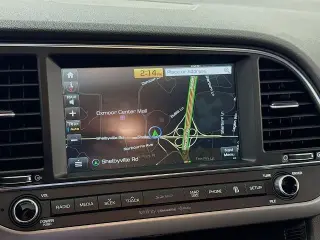 Hyundai ELANTRA 2017 SE 4dr Sedan 6M (US)