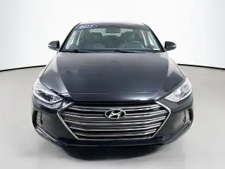 Hyundai ELANTRA 2017 SE 4dr Sedan 6M (US)