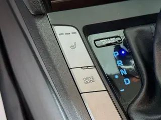 Hyundai ELANTRA 2017 SE 4dr Sedan 6M (US)