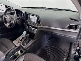 Hyundai ELANTRA 2017 SE 4dr Sedan 6M (US)
