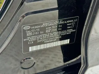Hyundai ELANTRA 2017 SE 4dr Sedan 6M (US)