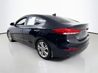 Hyundai ELANTRA 2017 SE 4dr Sedan 6M (US)