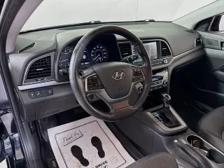 Hyundai ELANTRA 2017 SE 4dr Sedan 6M (US)