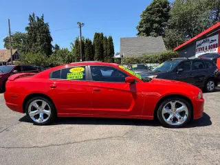 2014 Dodge Charger SXT