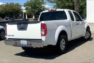 Nissan Frontier 2019 4x2 S 4dr King Cab 6.1 ft. SB 5M