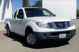 Nissan Frontier 2019 4x2 S 4dr King Cab 6.1 ft. SB 5M