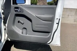 Nissan Frontier 2019 4x2 S 4dr King Cab 6.1 ft. SB 5M