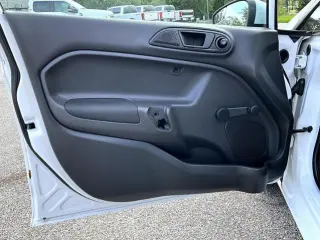 Ford Fiesta 2014 S 4dr Sedan