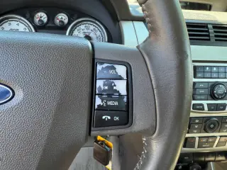 2009 Ford Focus SEL