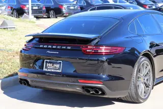 2018 Porsche Panamera 4