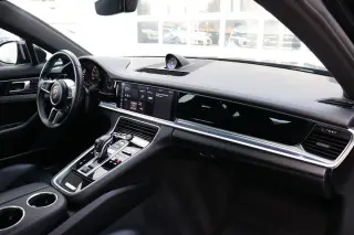 2018 Porsche Panamera 4
