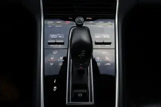 2018 Porsche Panamera 4