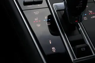 2018 Porsche Panamera 4