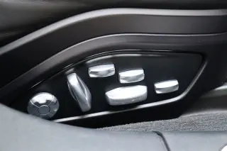 2018 Porsche Panamera 4