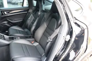 2018 Porsche Panamera 4