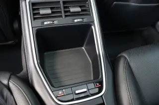 2018 Porsche Panamera 4