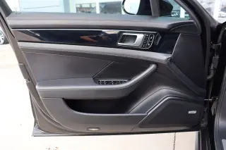 2018 Porsche Panamera 4