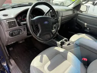 2005 Ford Explorer XLT
