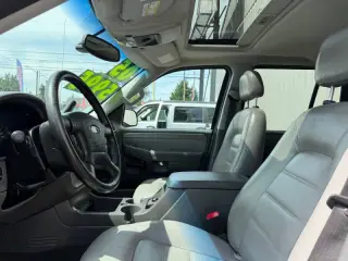 2005 Ford Explorer XLT
