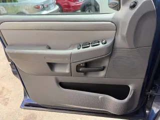 2005 Ford Explorer XLT
