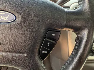 2005 Ford Explorer XLT