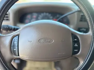 1999 Ford F-250 Super Duty Lariat