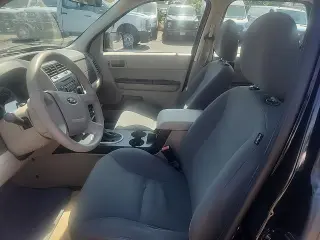 Ford Escape 2008 XLS 4dr SUV (2.3L I4 5M)