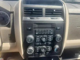 Ford Escape 2008 XLS 4dr SUV (2.3L I4 5M)