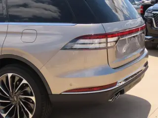 Lincoln Aviator 2021 AWD Reserve 4dr SUV