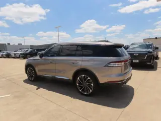 Lincoln Aviator 2021 AWD Reserve 4dr SUV