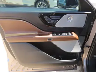 Lincoln Aviator 2021 AWD Reserve 4dr SUV