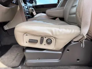 2004 HUMMER H2 Lux Series
