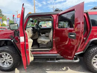 2004 HUMMER H2 Lux Series