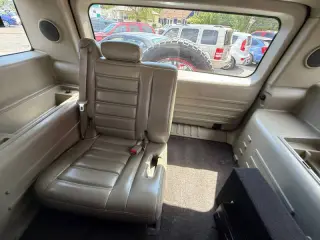 2004 HUMMER H2 Lux Series