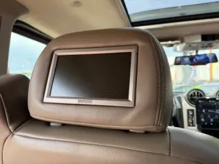 2004 HUMMER H2 Lux Series
