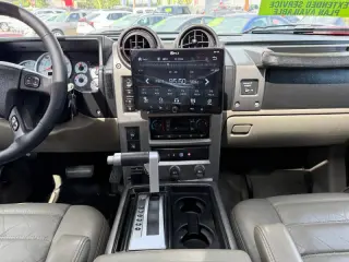2004 HUMMER H2 Lux Series