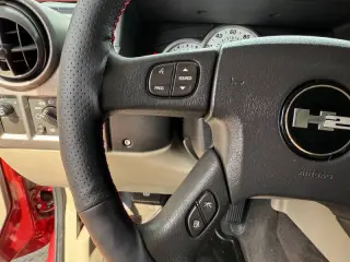 2004 HUMMER H2 Lux Series