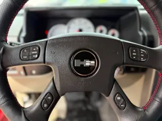 2004 HUMMER H2 Lux Series