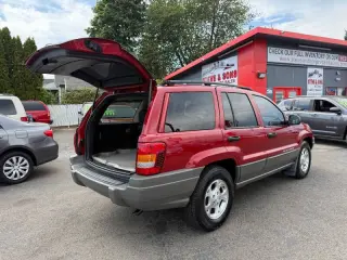 2002 Jeep Grand Cherokee Laredo