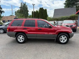 2002 Jeep Grand Cherokee Laredo