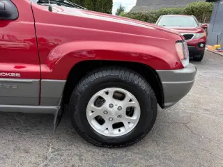 2002 Jeep Grand Cherokee Laredo