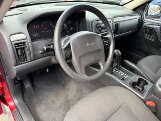2002 Jeep Grand Cherokee Laredo
