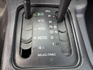 2002 Jeep Grand Cherokee Laredo